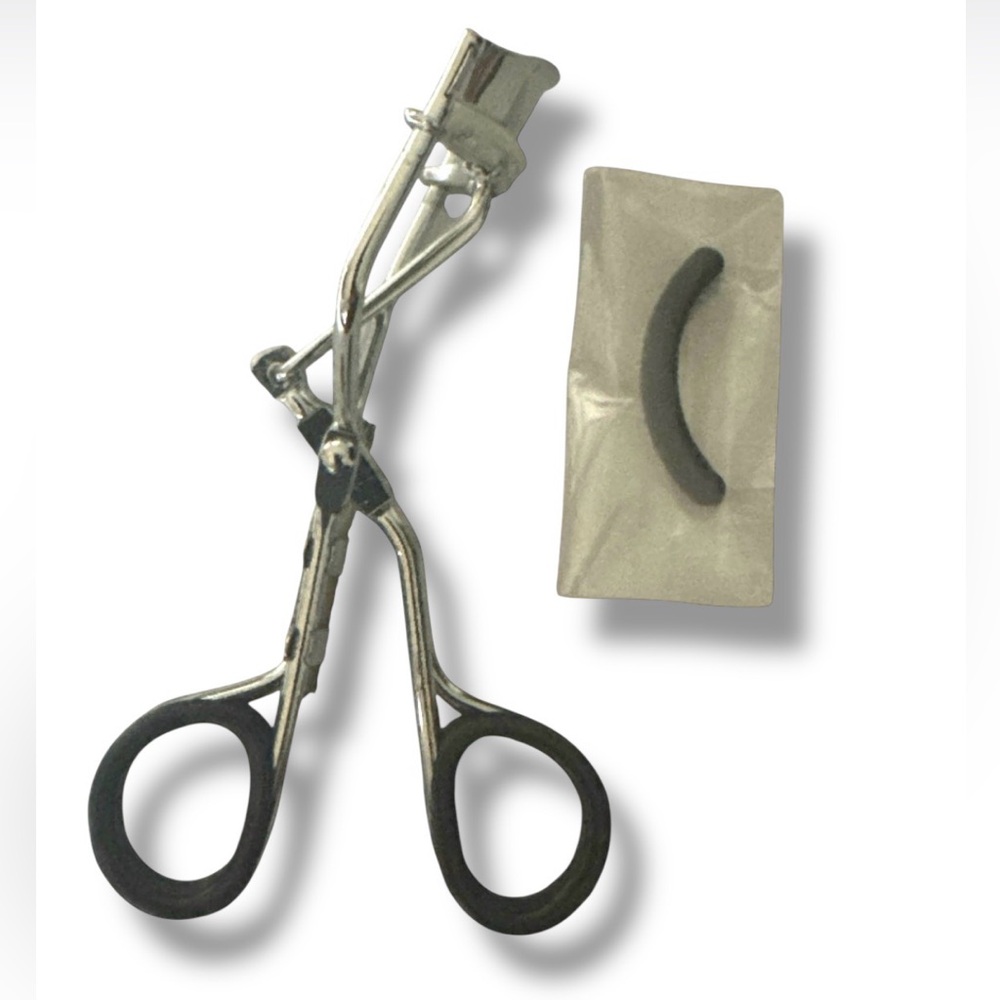 WOMEN’S Silver & Black Lash Curler